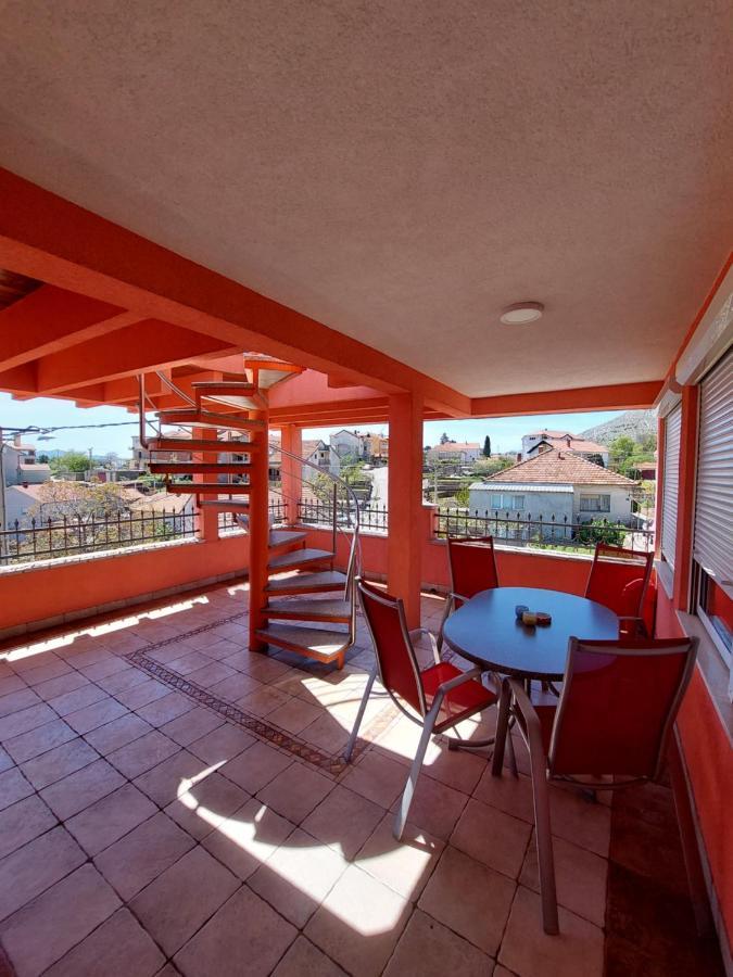 Apartment Andric 2 トレビニエ エクステリア 写真