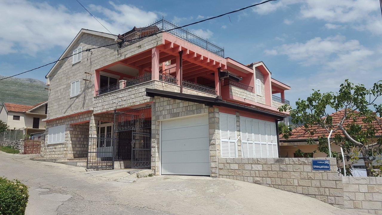 Apartment Andric 2 トレビニエ エクステリア 写真