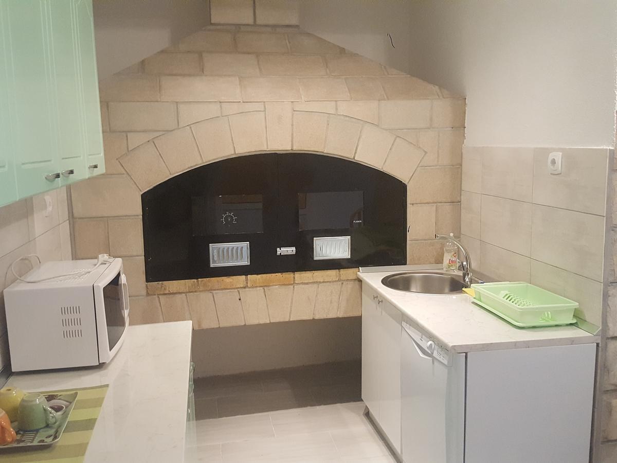 Apartment Andric 2 トレビニエ エクステリア 写真