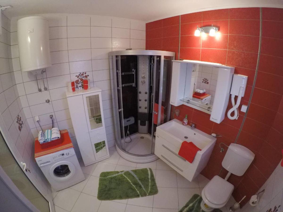 Apartment Andric 2 トレビニエ エクステリア 写真